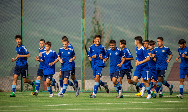 Подробнее о статье Сборная Казахстана пропустила пять безответных голов от России и стартовала с поражения на «Кубке Развития»