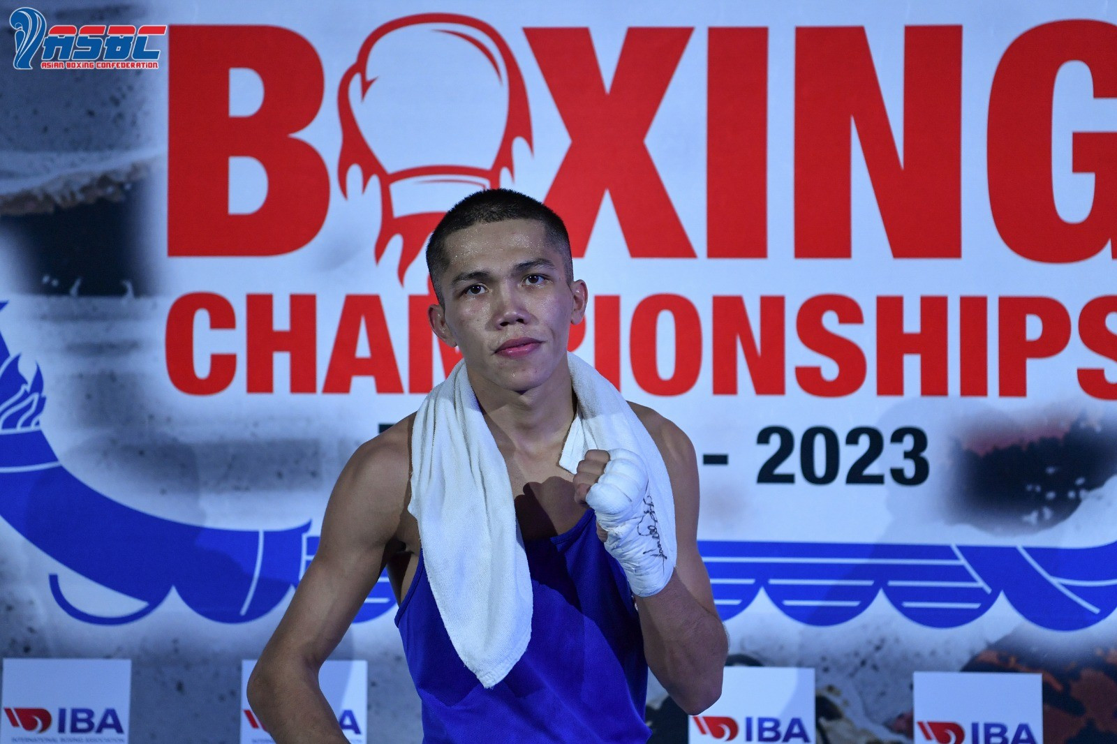 Подробнее о статье ЧМ по боксу в Ташкенте: Санжар Ташкенбай вышел в 1/4 финала