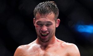 Подробнее о статье «Я кошмар для Шавката». Звездный боец UFC принял вызов Рахмонова и выбрал дату боя. Видео