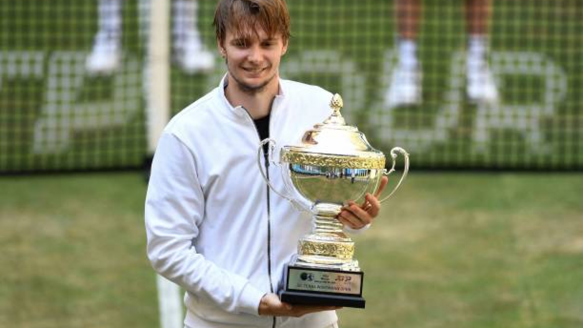 Вы сейчас просматриваете Александр Бублик выиграл крупный теннисный турнир в Германии