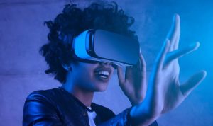 Подробнее о статье Глава Xbox заявил, что рынок VR в настоящее время слишком мал, чтобы гнаться за ним