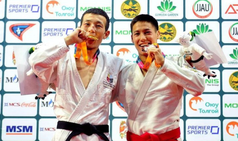 Вы сейчас просматриваете Казахстанец Женис Нурлыбаев стал двукратным чемпионом мира по джиу-джитсу