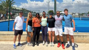Подробнее о статье Менеджер Федерации тенниса РК Зарина Джумаджанова прошла обучающий курс в Валенсии