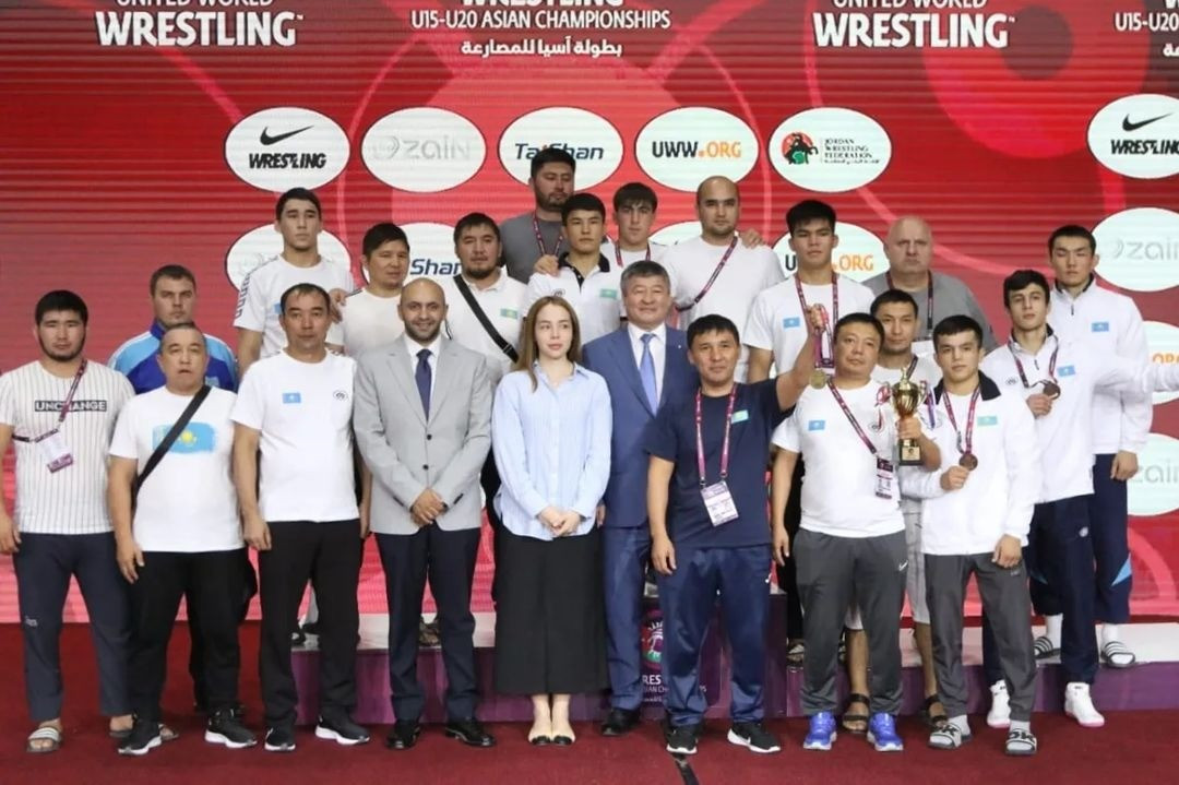 Вы сейчас просматриваете Команда Казахстана по греео-римской борьбе заняла третье место в командном зачете юниорского чемпионата Азии