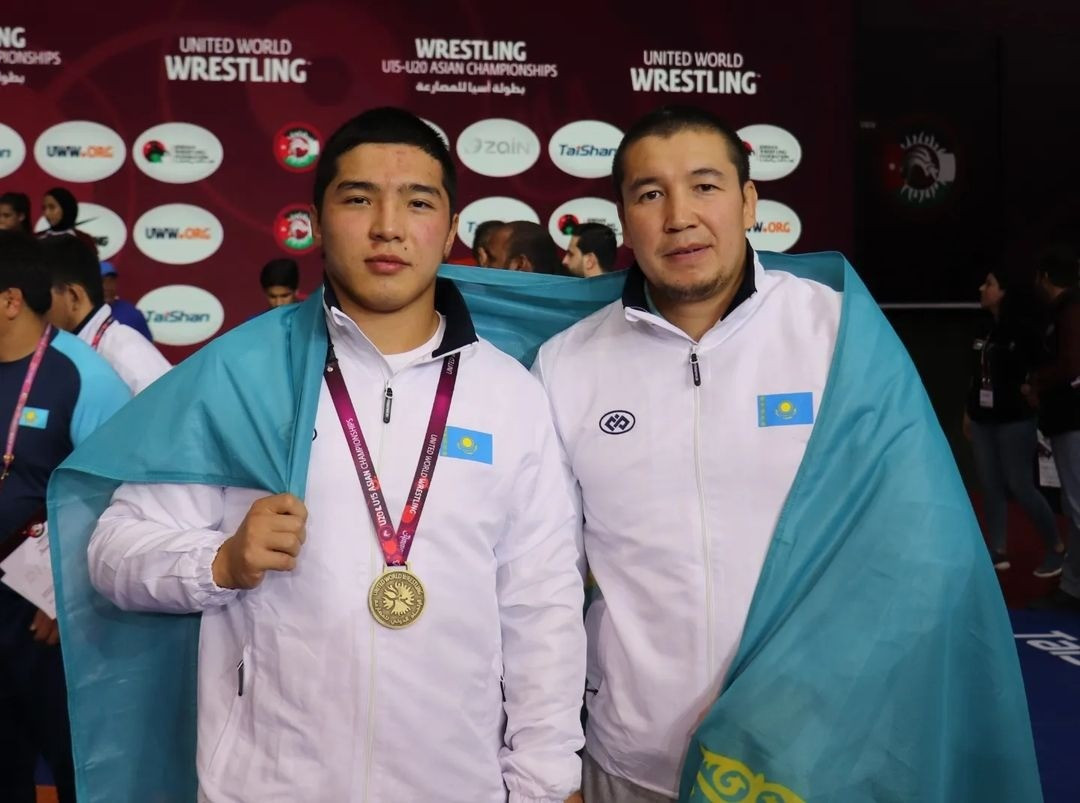 Вы сейчас просматриваете Казахстан завоевал еще четыре медали молодежного чемпионата Азии по вольной борьбе