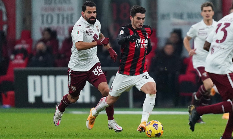 Подробнее о статье «Милан» — «Торино»: «красно-черные» против «гранатовых» — какой цвет ярче?