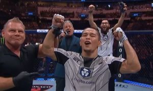 Подробнее о статье Видео полного боя с ярким дебютом Асу Алмабаева в UFC