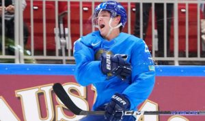 Подробнее о статье Известна зарплата восходящей звезды казахстанского хоккея в топ-клубе КХЛ