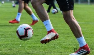 Подробнее о статье Футболисты сломали судье нос во время матча в Турции