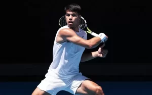 Подробнее о статье Карлос Алькараз: Хочу дойти до финала Australian Open и надеюсь сыграть там с Новаком Джоковичем