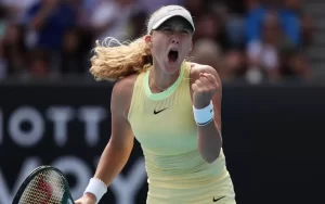 Подробнее о статье Мирра Андреева – четвёртая с 1994 года ﻿теннисистка до 16 лет, вышедшая в 1/8 финала на Australian Open и Уимблдоне