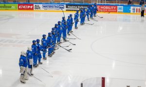Подробнее о статье Женская сборная Казахстана (U18) проиграла второй матч на ЧМ по хоккею
