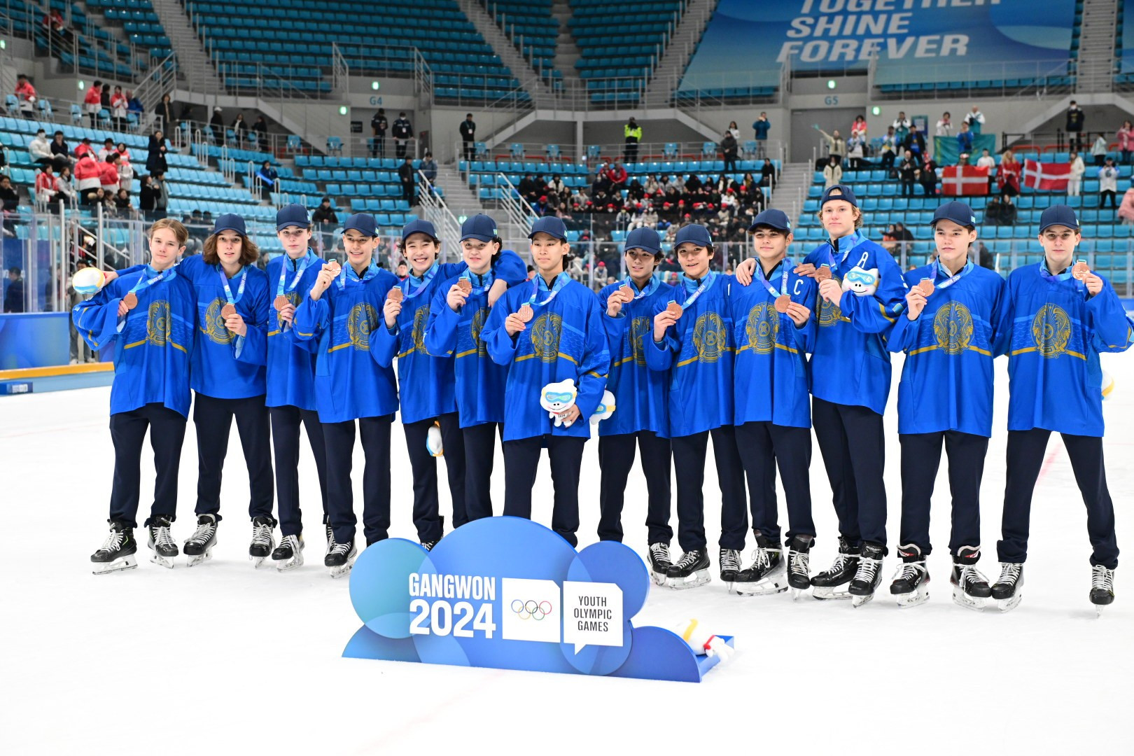 Вы сейчас просматриваете Вторая бронзовая медаль у юношеской сборной Казахстана в Канвон
