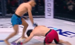 Подробнее о статье Казахстанский «Барс» проиграл нокаутом «Льву» из Узбекистана в первом раунде соглавного боя турнира MMA. Видео