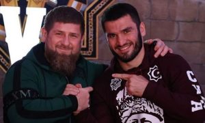 Подробнее о статье Отказавшийся от флага России боксер отреагировал на скандал после слов в адрес Рамзана Кадырова