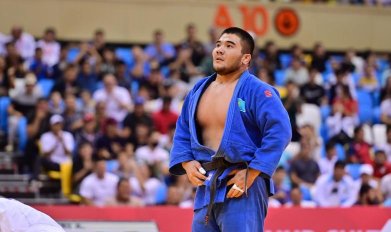Подробнее о статье Казахстанский дзюдоист остался без финала турнира Grand Slam в Париже