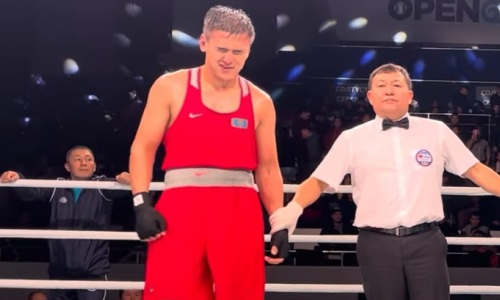 Вы сейчас просматриваете Казах оставил Казахстан без финала малого чемпионата мира по боксу
