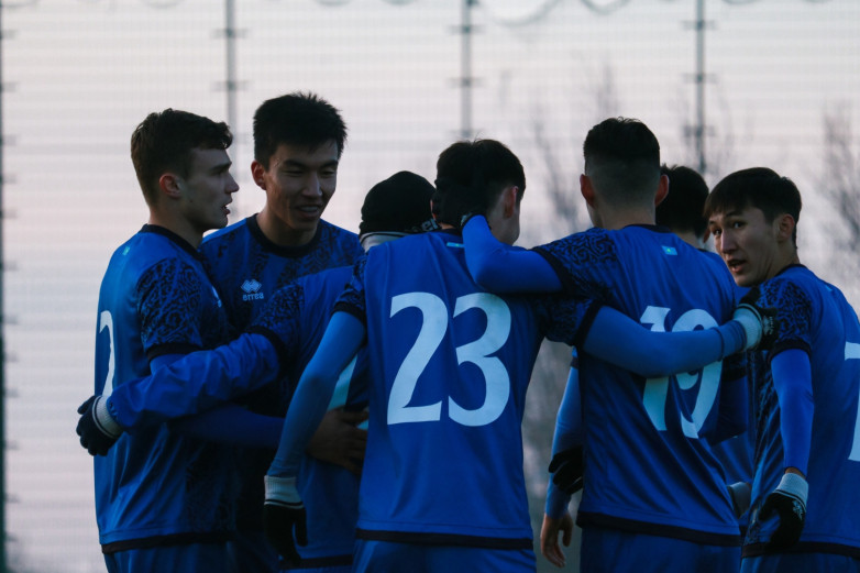 Вы сейчас просматриваете Молодежная сборная Казахстана дома проиграла Венгрии