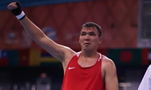 Вы сейчас просматриваете Боксер из Казахстана оставил Джалолова без медали на международном турнире