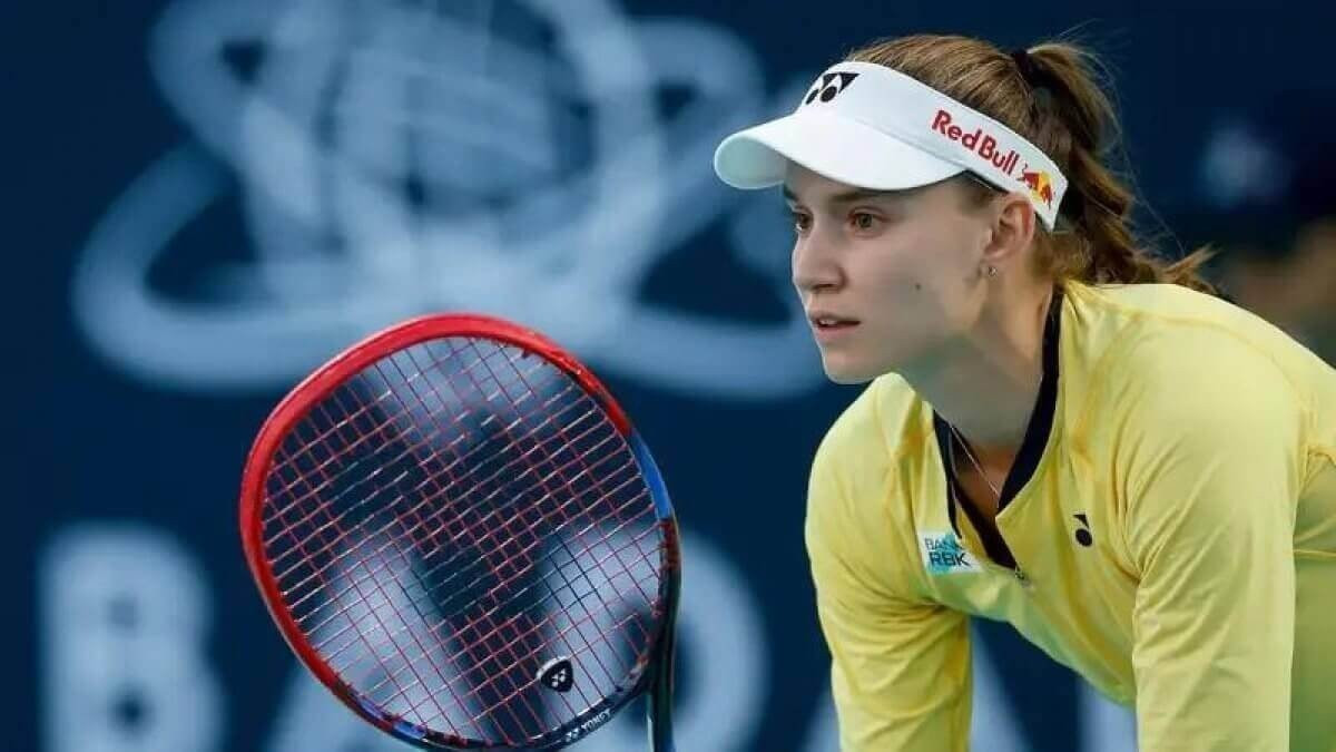 Подробнее о статье Елена Рыбакина вышла в финал теннисного турнира в США