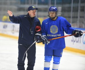Подробнее о статье Женская сборная Казахстана по хоккею стартовала с победы на чемпионате мира