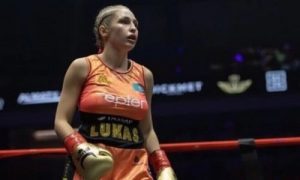 Подробнее о статье Ангелина Лукас выиграла десятый бой в профи