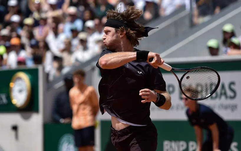 Подробнее о статье Андрей Рублёв стал участником третьего раунда French Open