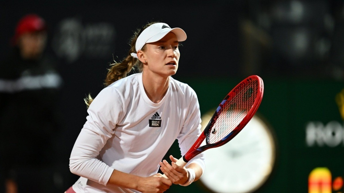Вы сейчас просматриваете Теннисистка Елена Рыбакина уступила второй ракетке мира в полуфинале турнира в Мадриде