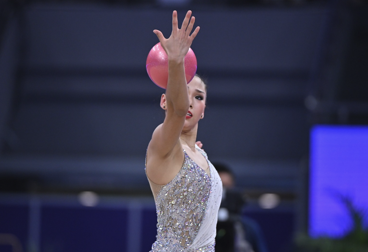 Подробнее о статье Впервые на Олимпиаду: Трудный путь гимнастки Эльжаны Таниевой