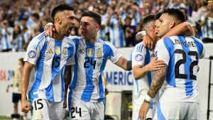 Подробнее о статье Аргентина — Эквадор. Видеообзор матча 1/8 финала Кубка Америки-2024