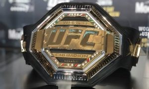 Подробнее о статье Чемпиона UFC обвинили в сексуальном насилии