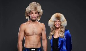 Подробнее о статье Шавкат Рахмонов ответил влюбленной в него красотке из UFC