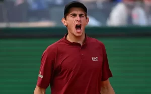 Подробнее о статье Мадрид (ATP). Маттео Арнальди обыграл Фрэнсиса Тиафо и вышел в четвертьфинал