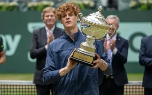 Подробнее о статье Прошла жеребьёвка турнира ATP 500 в Галле, где сыграют Медведев, Рублёв, Хачанов и Синнер