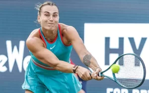 Подробнее о статье Берлин (WTA). Стартовый матч Арины Соболенко прерван и перенесён на четверг из-за состояния корта