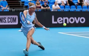 Подробнее о статье Прага (WTA). Мари Боузкова обыграла Линду Носкову в финале