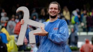 Подробнее о статье Теннисист Александр Бублик одержал победу на крупном турнире в Австрии