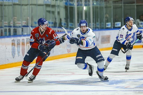 Вы сейчас просматриваете Чемпионат Казахстана по хоккею: представлен формат турнира в новом сезоне