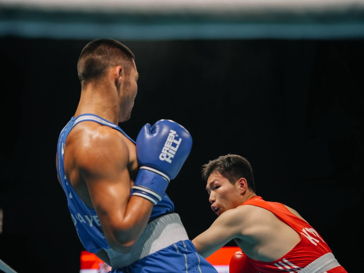 Вы сейчас просматриваете ЧА по боксу U22: Темирлан Мукатаев победил в финале