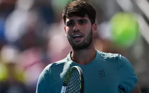 Подробнее о статье “Не так хочу выигрывать матчи”. Карлос Алькарас поддержал Синнера после его снятия с финала “Мастерса”