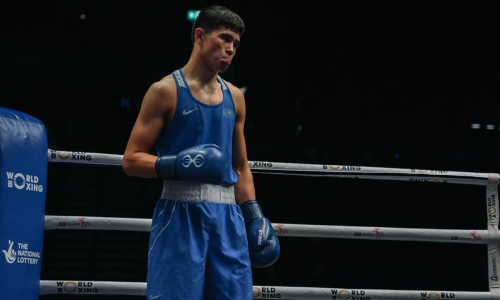 Подробнее о статье Прямая трансляция пяти дуэлей с Узбекистаном и еще восьми боев Казахстана за медали ЧМ-2025 по боксу