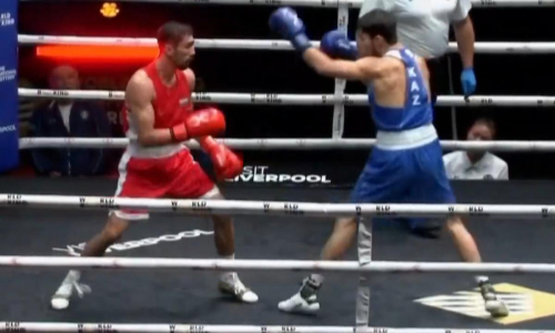 Подробнее о статье Бой казахстанского боксера против олимпийского чемпиона из Узбекистана завершился разгромом