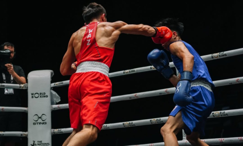 Подробнее о статье Дуэли с Узбекистаном, разгромы Сабырханов и громкая сенсация. Как Казахстан бился за медали ЧМ-2025 по боксу