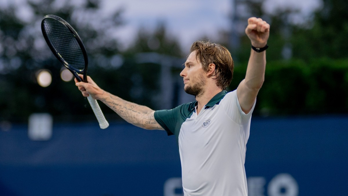 Подробнее о статье Теннисист Александр Бублик вышел в 1/8 финала US Open