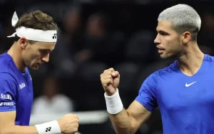 Подробнее о статье Кубок Лэйвера. Алькарас и Рууд обыграли Микельсена и Опелку, сборная Европы сократила отставание до минимума