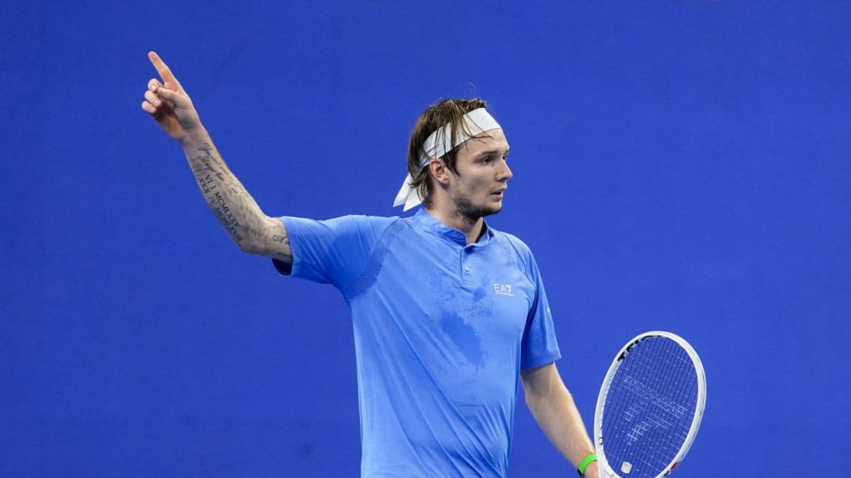 Подробнее о статье Александр Бублик уступил первой ракетке мира в 1/8 финала US Open